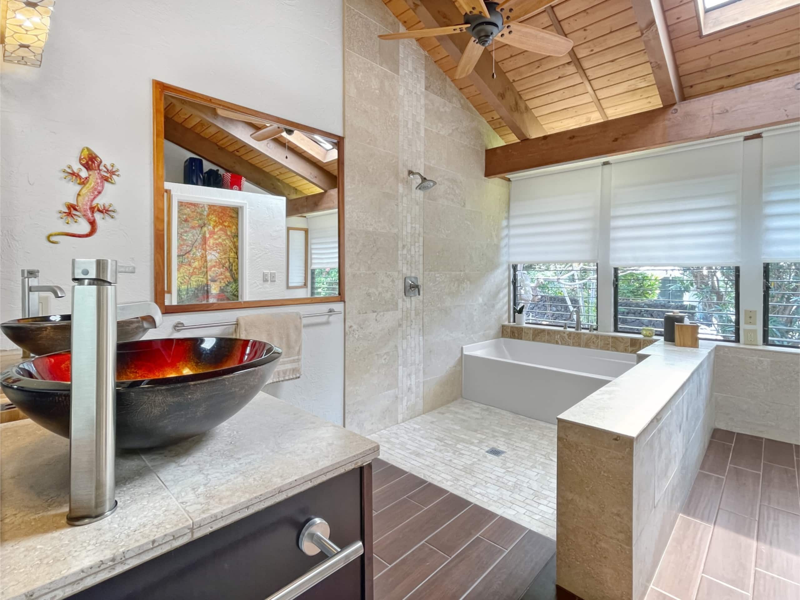 Home in Kailua-Kona · ★5.0 · 3 bedrooms · 4 beds · 2 baths - Image 48
