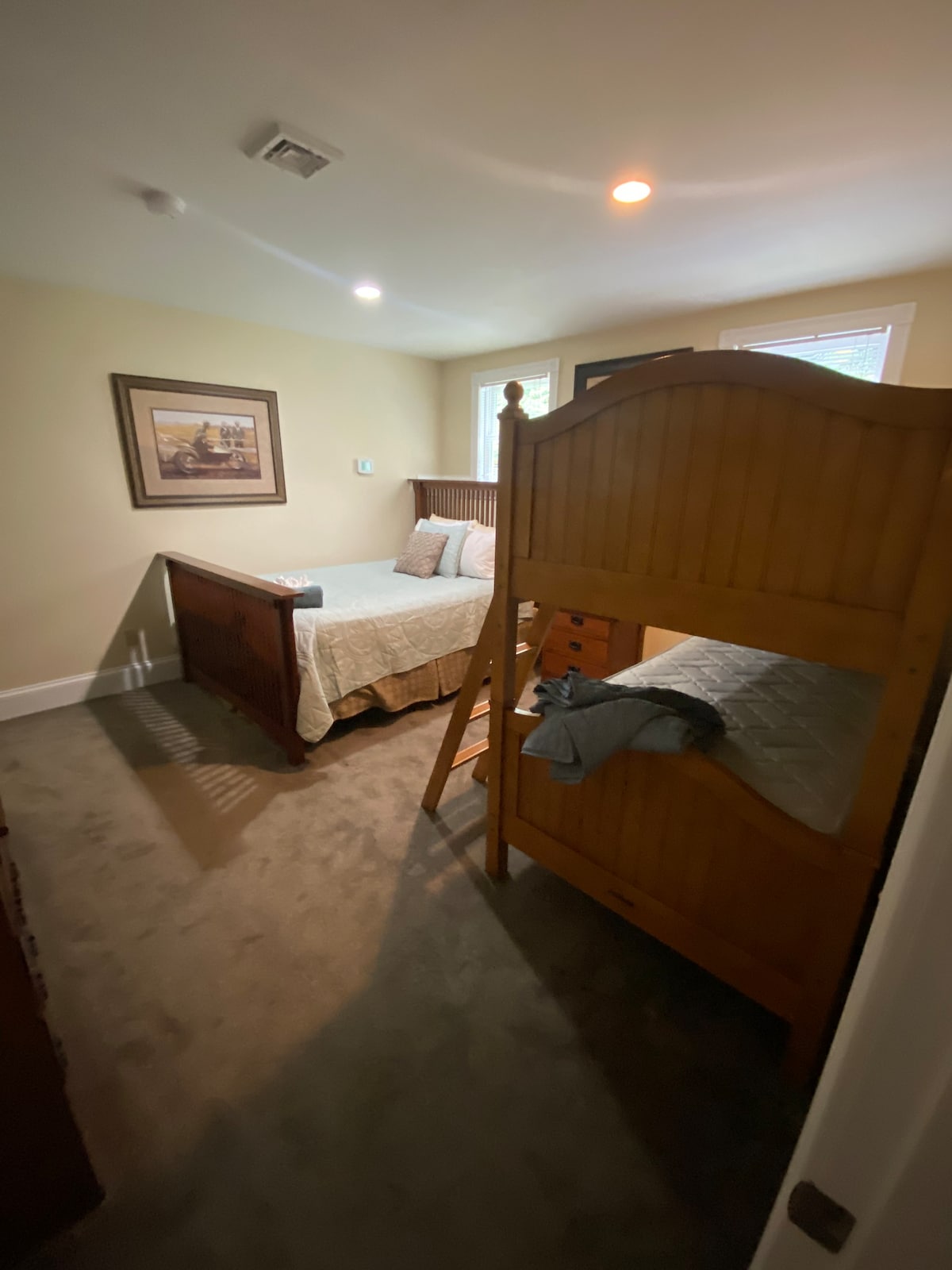 כשאתם נכנסים לחדר