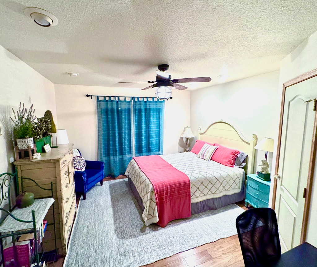 Although this bedroom doesn't have a lake view from the bed, the most expansive view is right outside your door! Plus you can go to bed late, have secret midnight snacks, or quiet mornings all to yourself!