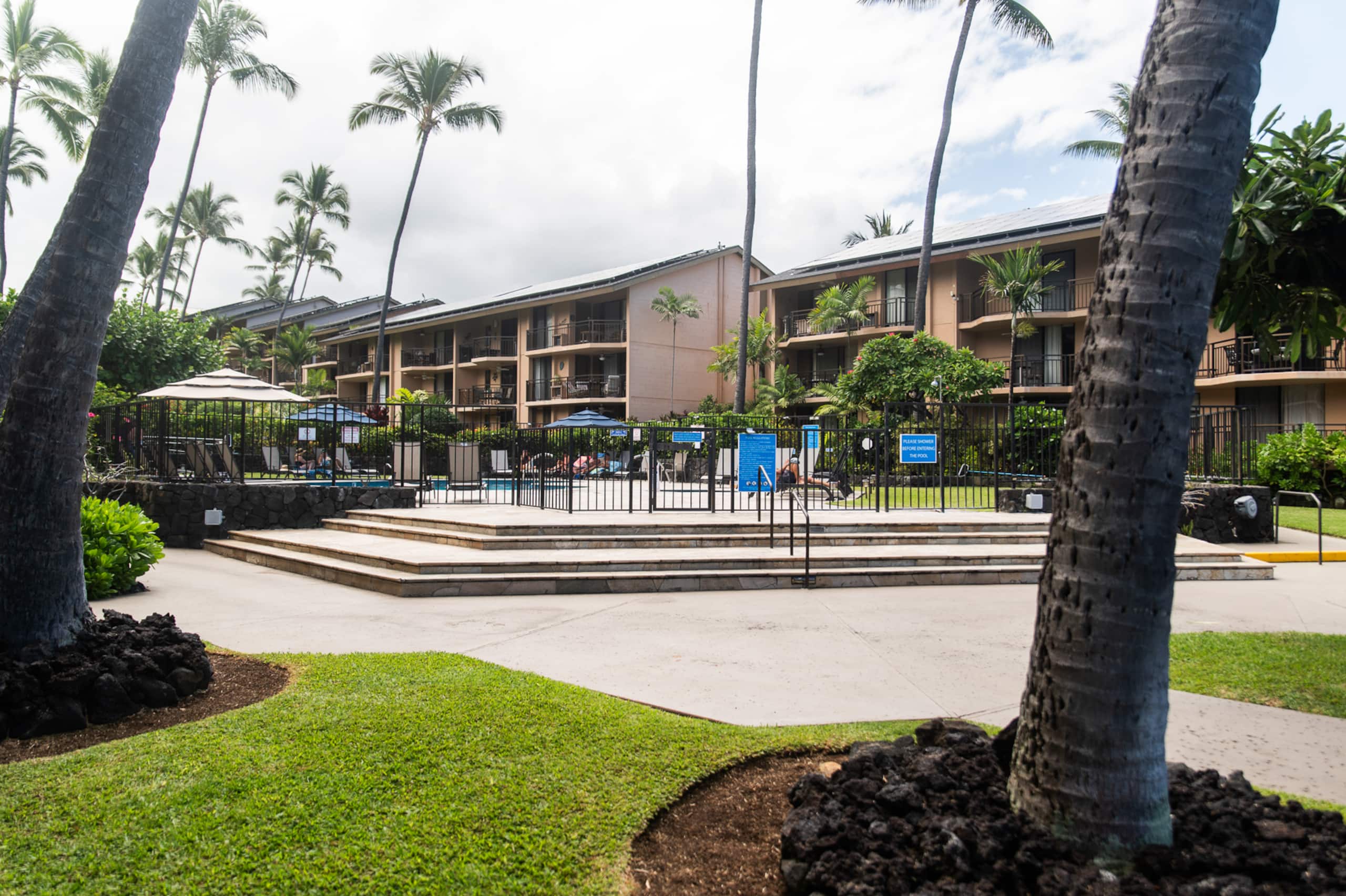 Classy condo in Kona - Photo 40