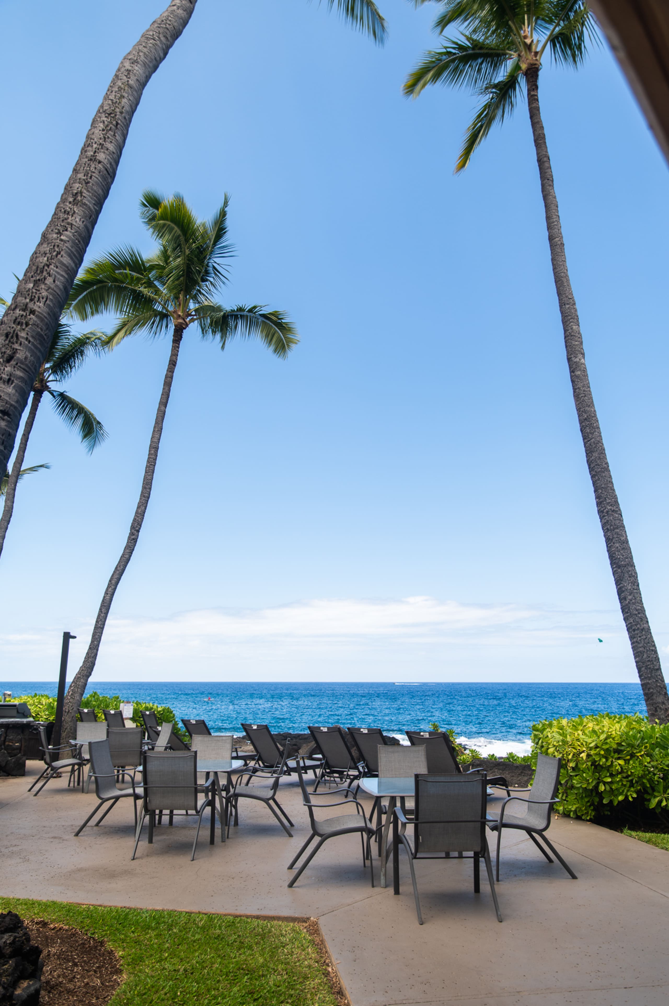 Classy condo in Kona - Photo 43
