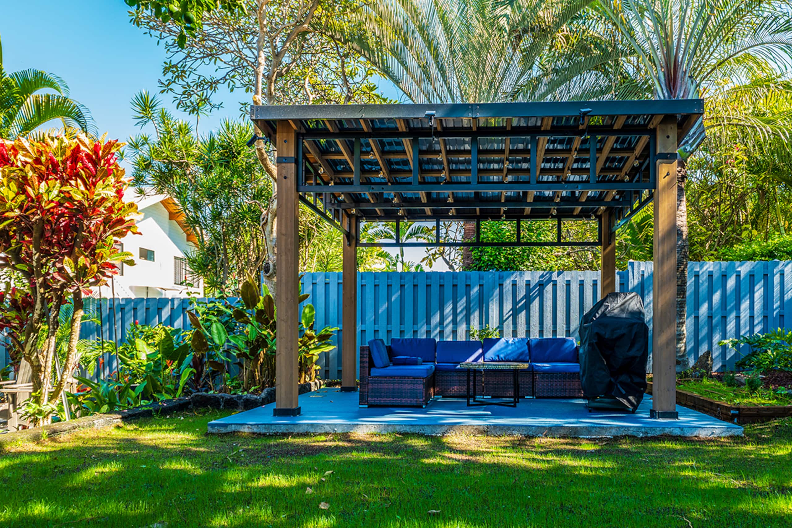 Home in Kailua-Kona · ★5.0 · 5 bedrooms · 7 beds · 4 baths - Image 20