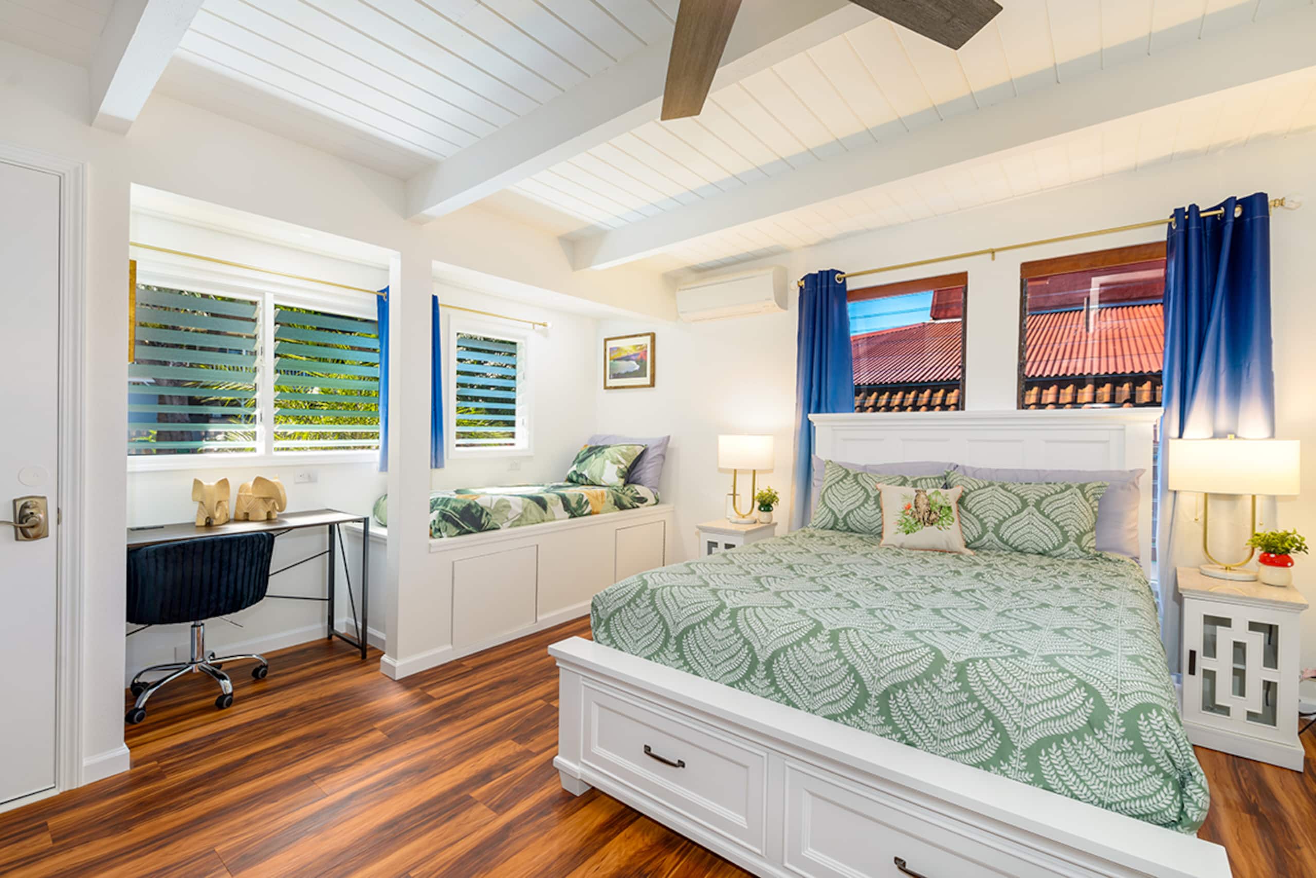 Home in Kailua-Kona · ★5.0 · 5 bedrooms · 7 beds · 4 baths - Image 11