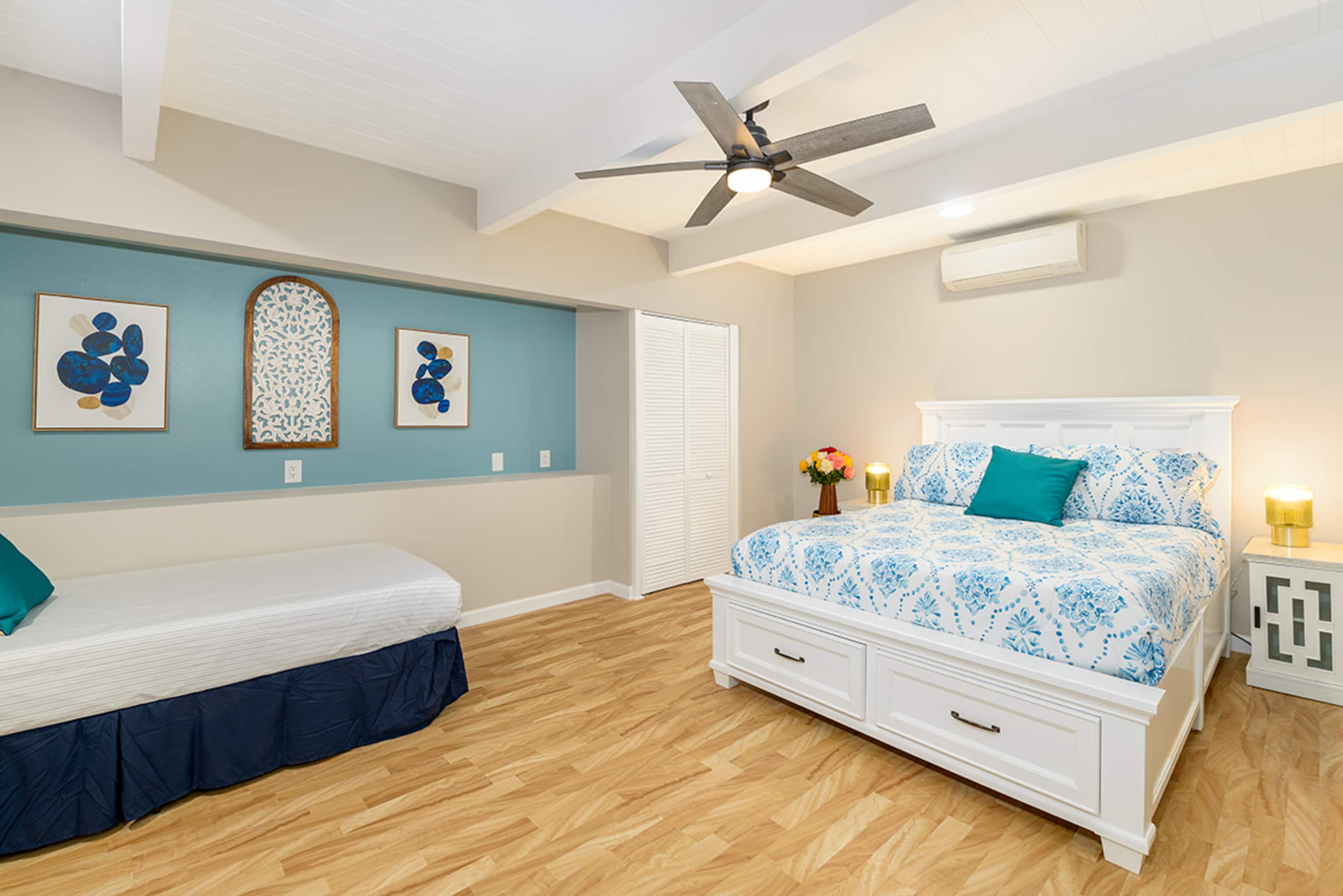 Home in Kailua-Kona · ★5.0 · 5 bedrooms · 7 beds · 4 baths - Image 12