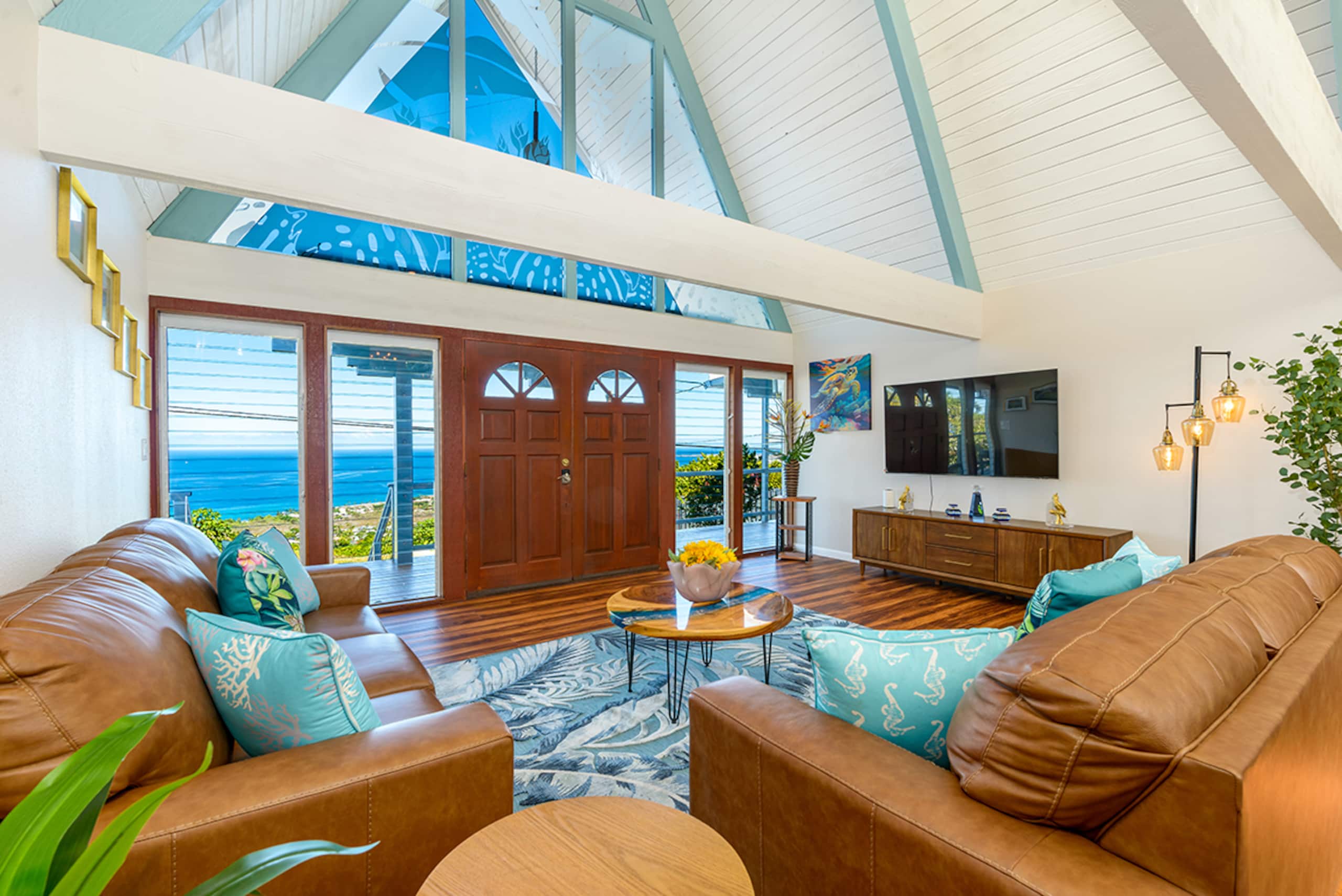 Home in Kailua-Kona · ★5.0 · 5 bedrooms · 7 beds · 4 baths - Image 2