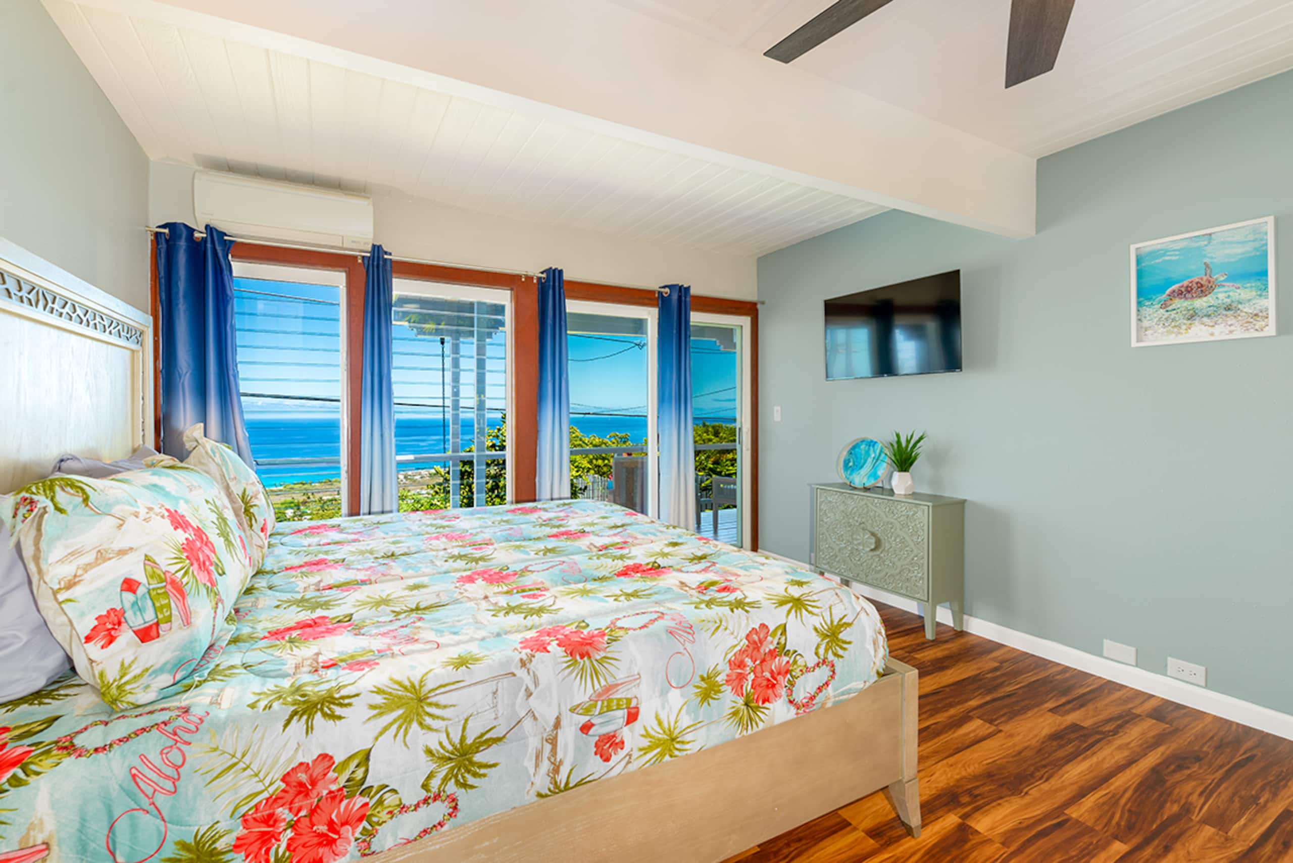 Home in Kailua-Kona · ★5.0 · 5 bedrooms · 7 beds · 4 baths - Image 10
