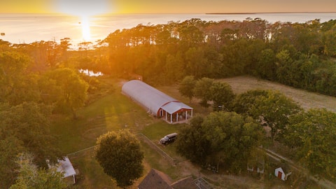 Lodge Near OBX 6 BR-Welcome! Family/Golfers/Groups