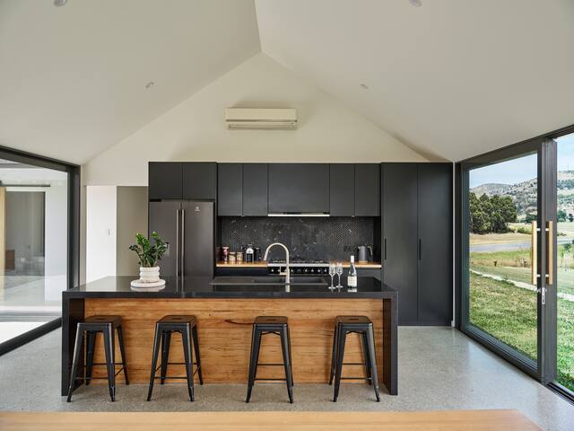 Barrenjoey Farm-Luxury Farmstay with Highland Cows gallery image 2