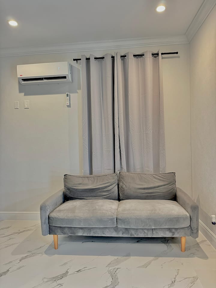 Steps To Grocery | Modern 1br Near Cable Beach - Nassau