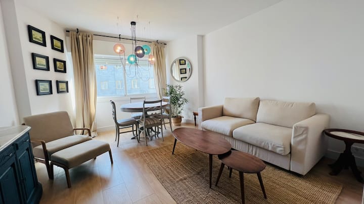 La Mejor Ubicación; 3 Habitaciones  Y 2 Baños - Portonovo