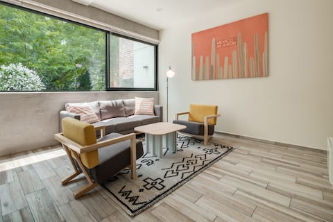 Successful Airbnb property: Comfort and space – US Embassy and Citibanamex in Irrigación
