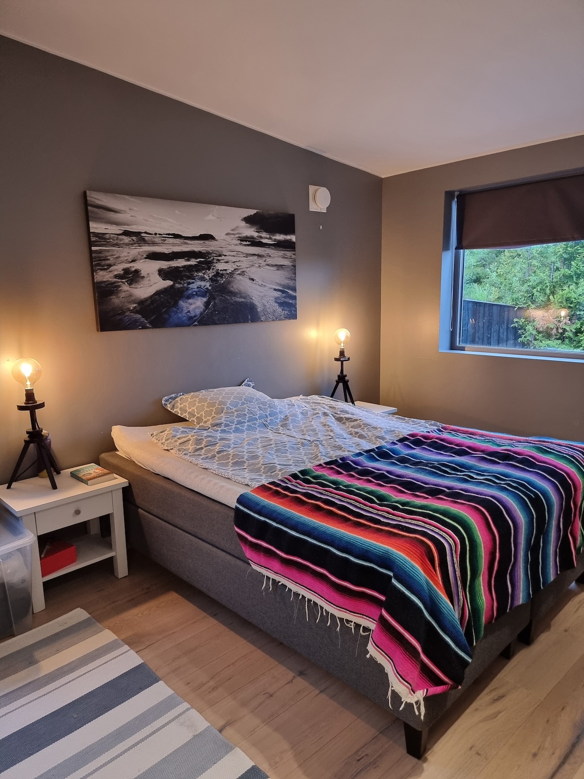 საძინებელი 1