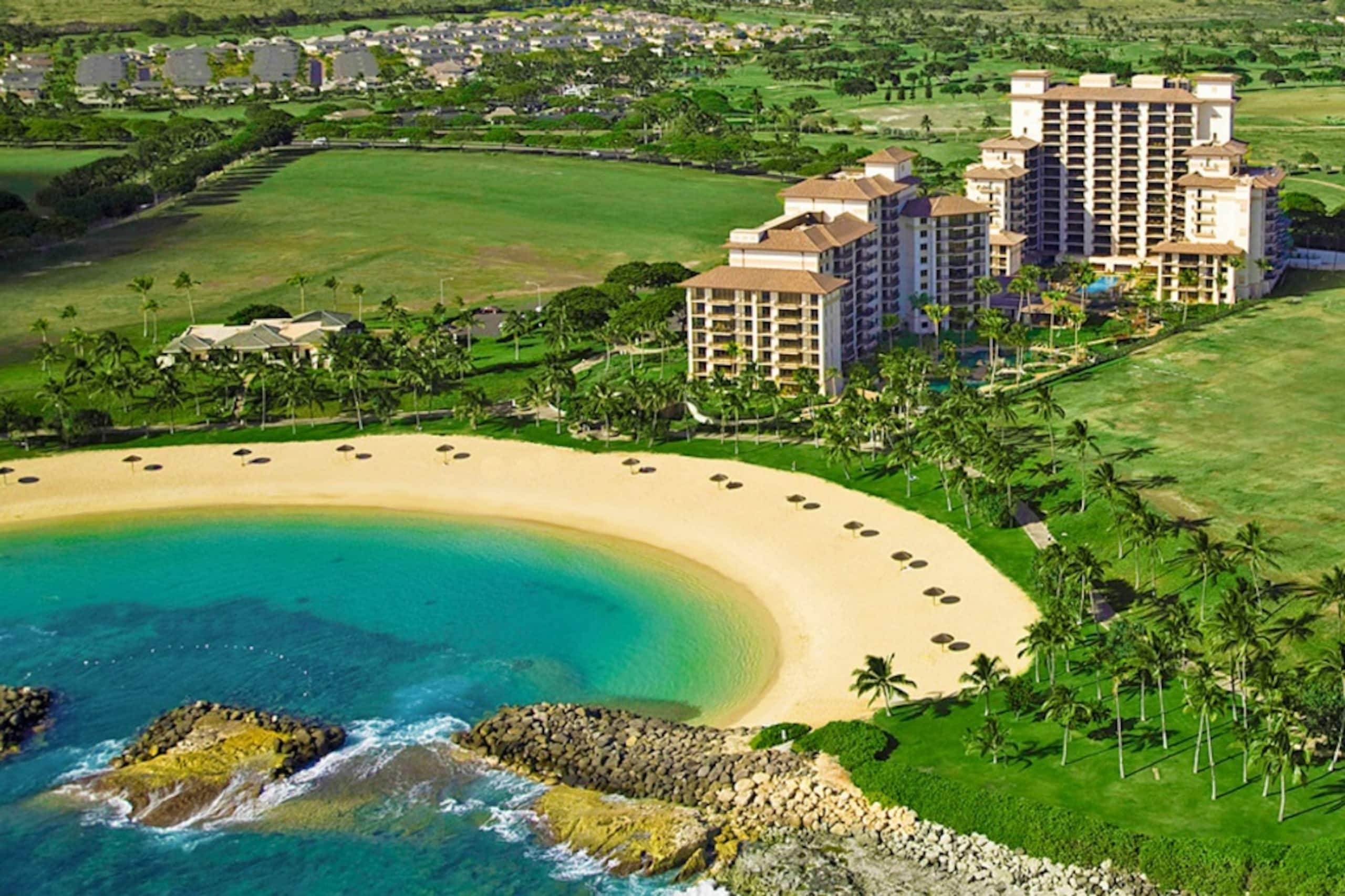 Condo in Kapolei · ★4.94 · 3 bedrooms · 4 beds · 3 private baths - Image 1
