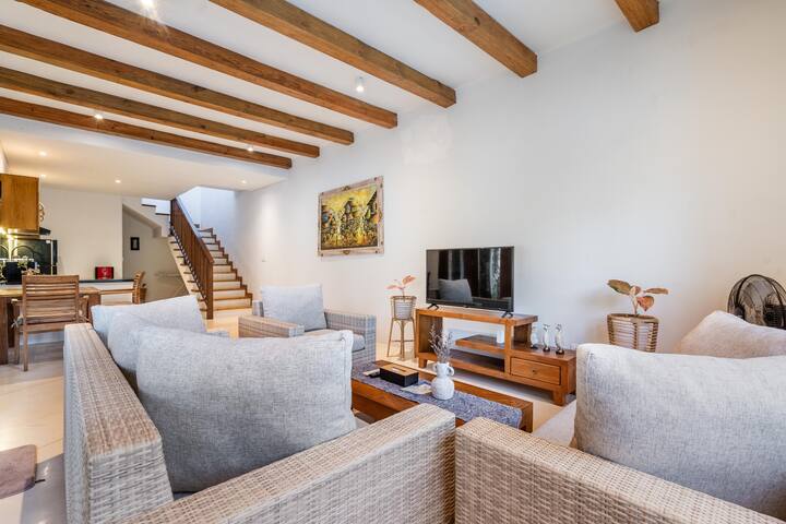 OriVista (Azure Bali) Villa rentals & Management managed Airbnb listing 2