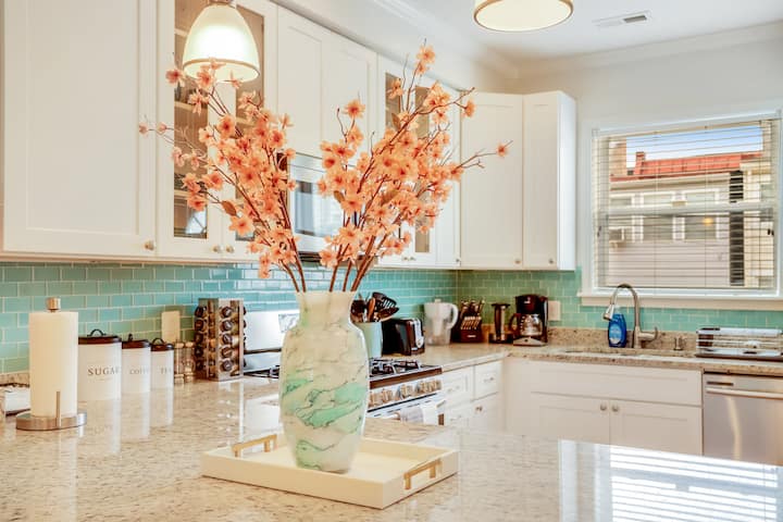 "La Bella Casa" 4 Bed Home Near H St/union Market - Washington D.C., DC