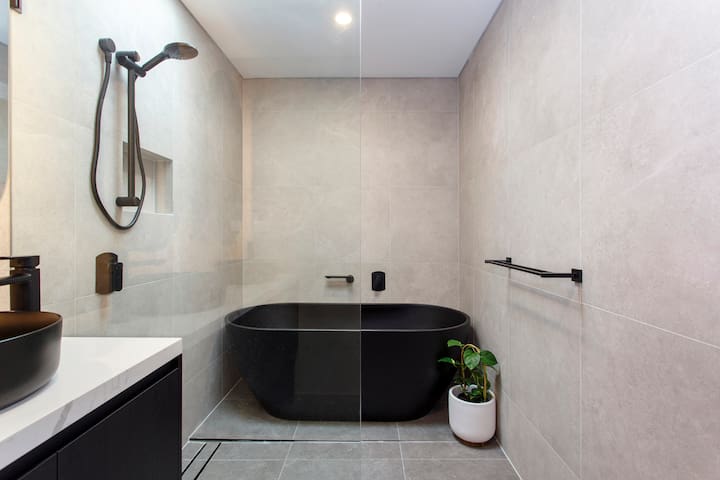 Scarborough Family Retreat gallery image 4