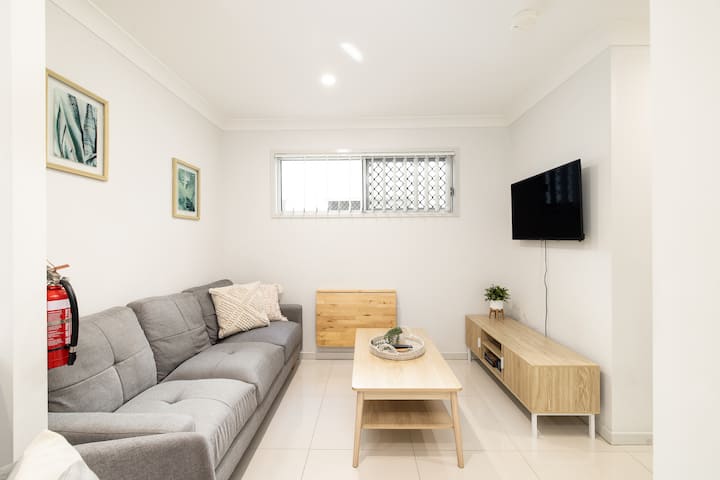 Tidy Rocklea 1br | Parking & Ac | 331af1 - Brisbane