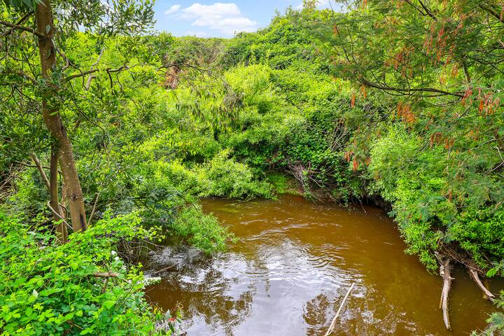 Beautiful Federation Residence for 16 Guests gallery image 3