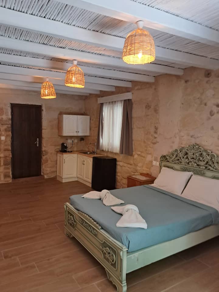 Arionos Rooms-castle Stone Room - Rhodes