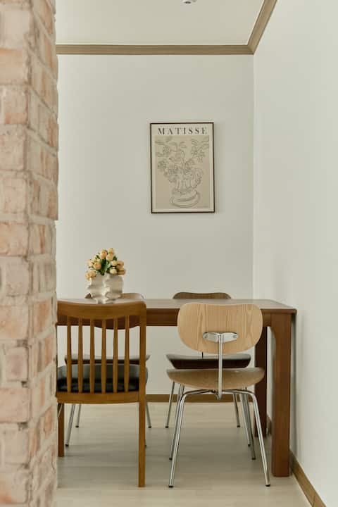 3 Rooms/Queen Bed/6 People/Free Parking/Jungdong Station/Vacation/Long Stay/Family Trip/Songnae Stat