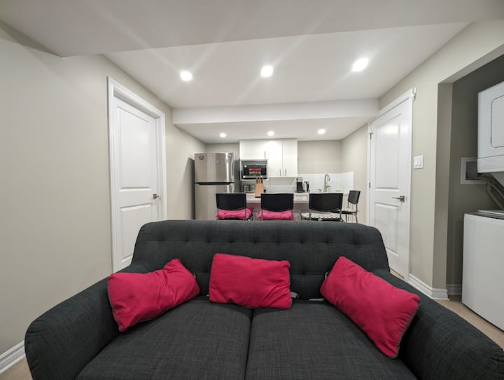Suite Complète & 2 Lits Queen Près De L’aéroport - Ottawa