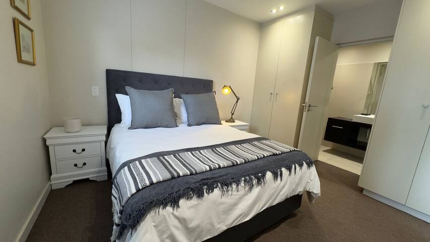 Apartment walking distance to DHL Stadium gallery image 3