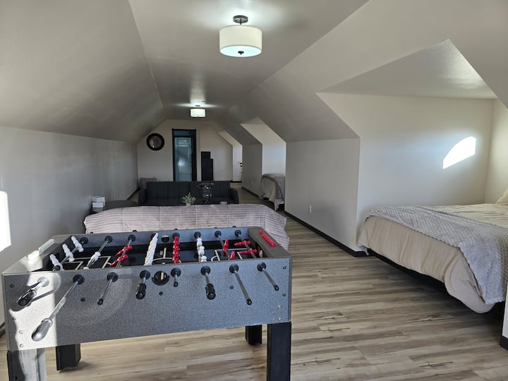 Rock N' Rally Retreat Bunk House - Sturgis, SD