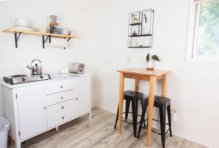 Private Stay In The Heart Of Town - White Salmon, WA