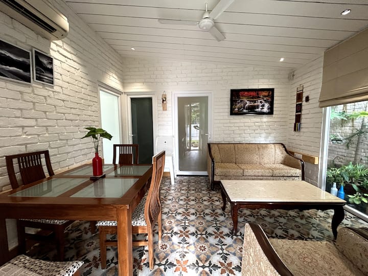 Albion Cottage Behind Bird Park Chandigarh - Chandigarh