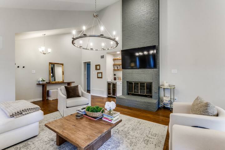 Gorgeous North Dallas/Richardson/Plano Oasis!3b/3b gallery image 4
