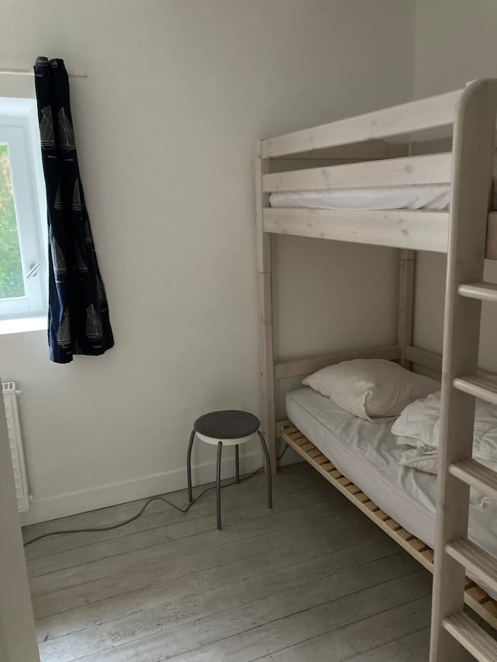 საძინებელი 2