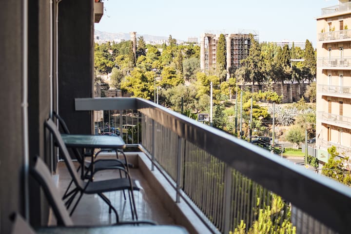 3BD w/ Temple of Zeus View – 5min to Acropolis