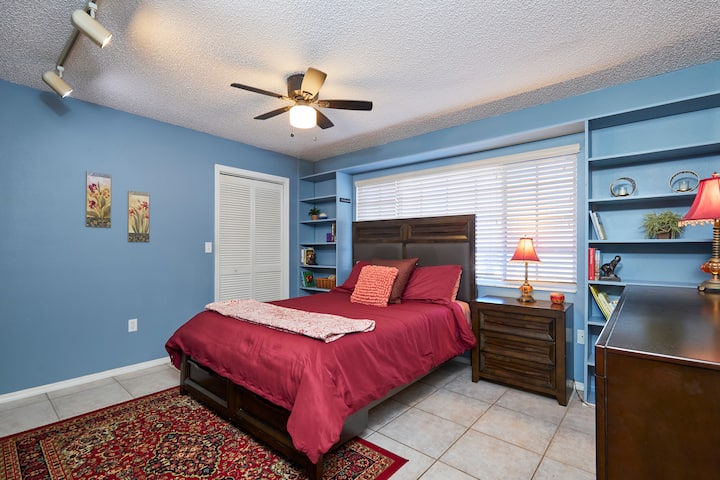 Dhoma e katërt e gjumit me krevat dopio "queen