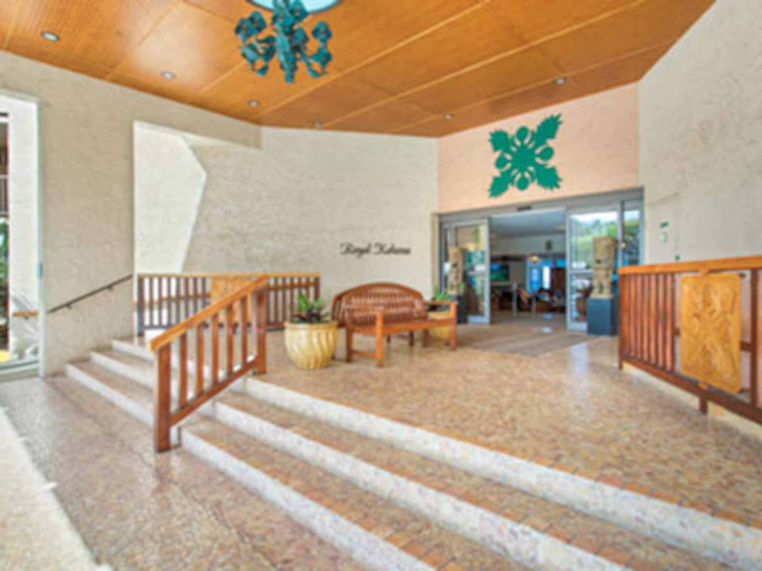 Royal Kahana Maui Unit 410 Oceanfront 2B/2.5B - Image 21