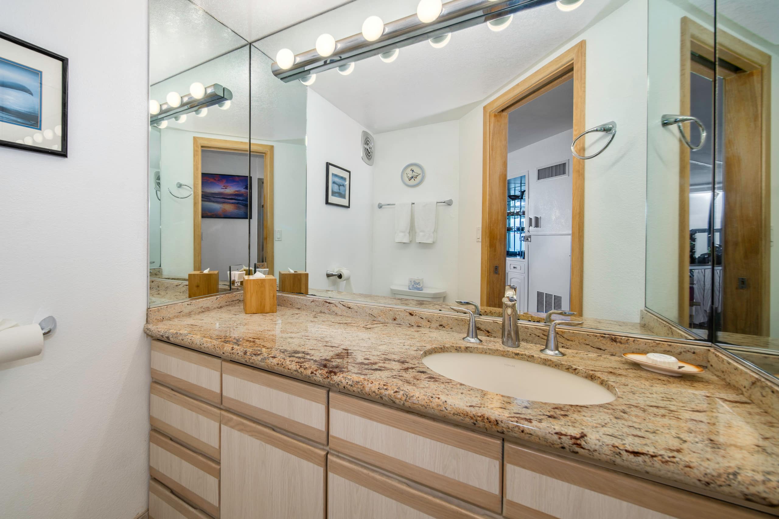 Royal Kahana Maui Unit 410 Oceanfront 2B/2.5B - Image 12