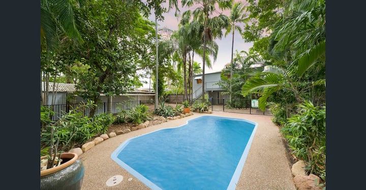 2br Private Guesthouse + Pool - Queensland