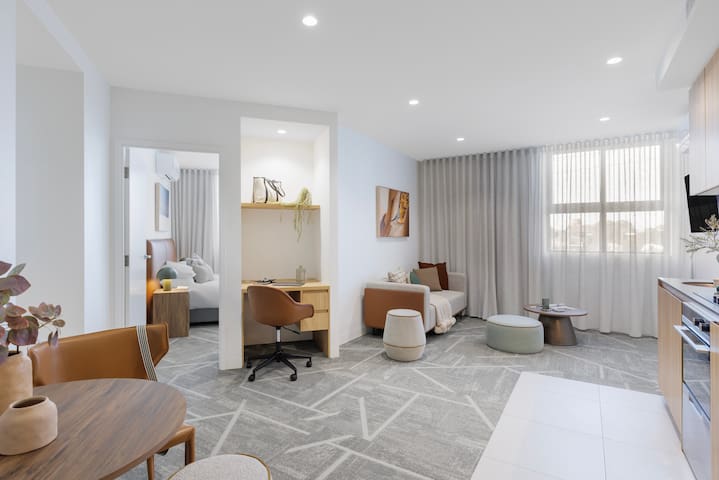 Brand New 3 Bedroom Interconnecting in Sunshine