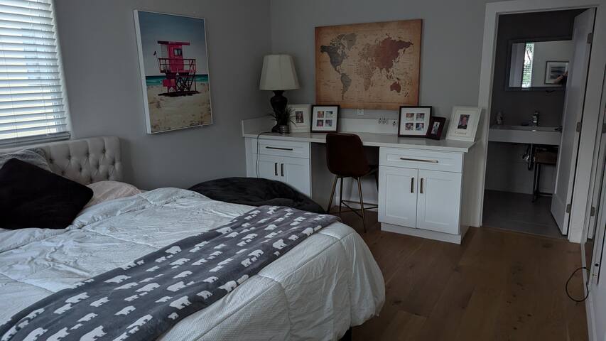 Redondo Beach Paradise – Whole House gallery image 5