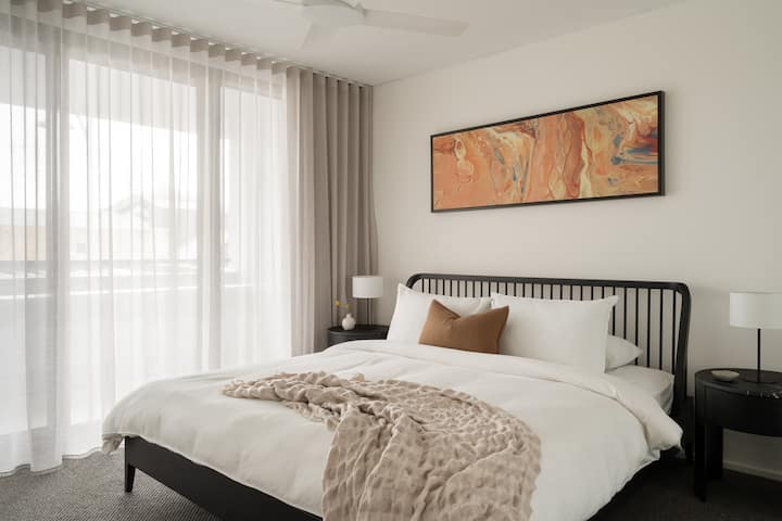 Დედოფლის საძინებელი 1 აივანზე გასასვლელით 