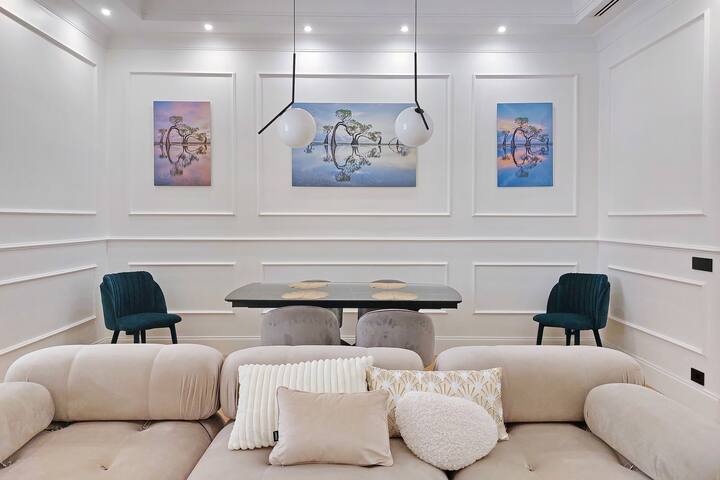Elegant Cesare Balbo Apt near Santa Maria Maggiore