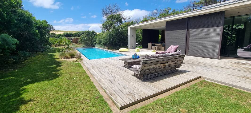 Marine Et Valérie managed Airbnb listing 1