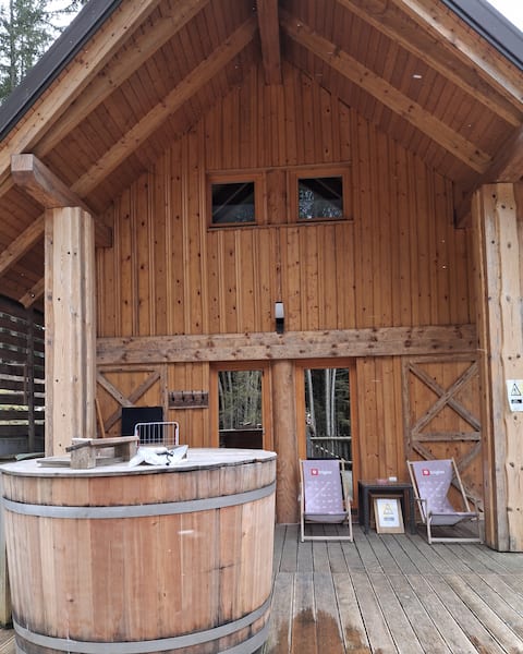 Deluxe glamping house with sauna