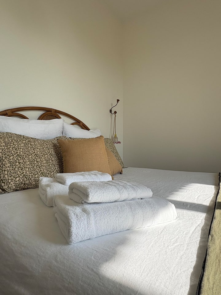 საძინებელი 1