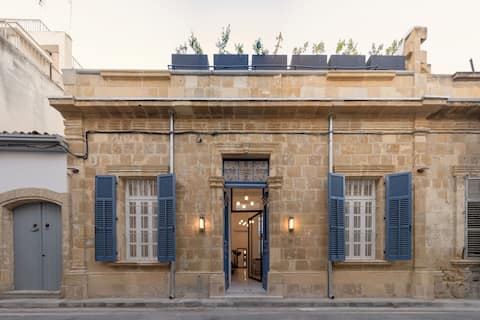 1924 Gemini House | Jacuzzi, Garden, Rooftop