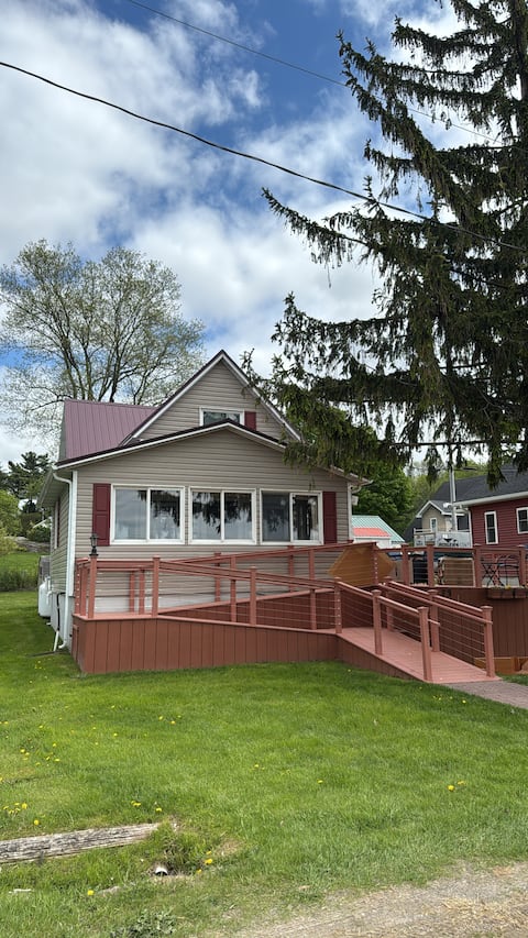 Cabin w/ Central Heat - Great for Ice Fishing