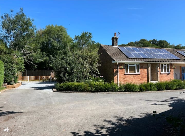 Fully Refurbished Quiet Location
Sleeps 4 - Norfolk