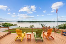 Bay front home w/ playground and heated pool