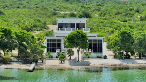 Ocean Front Wellness Resort - Secret Beach