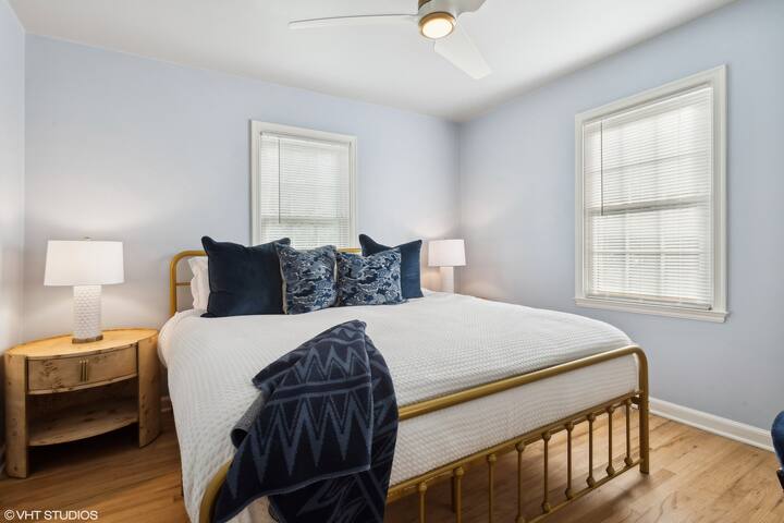 Cozy Retreat for Your Fall Travels