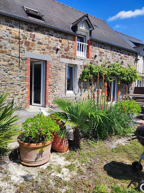 Vivier Coastal Shelter